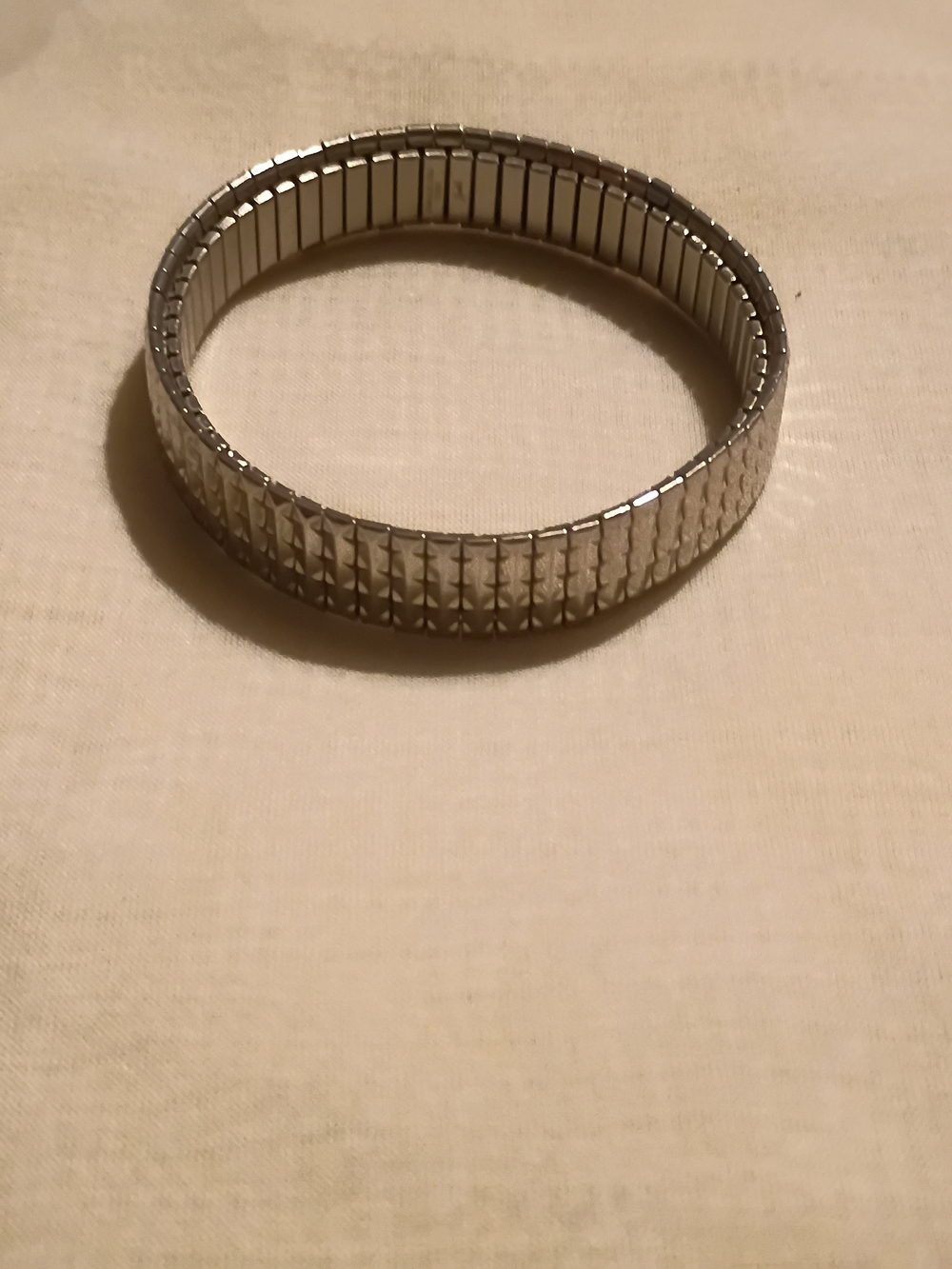 Silver Stretch Metal Bracelet - Textured Link Design